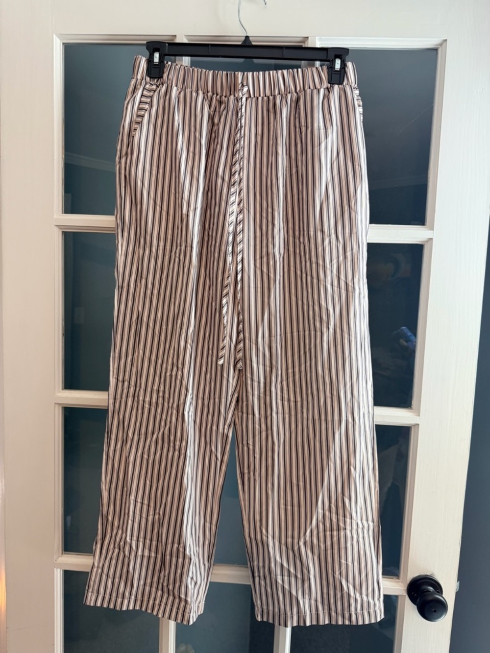 Striped Relaxed-Fit Pants - White & Black